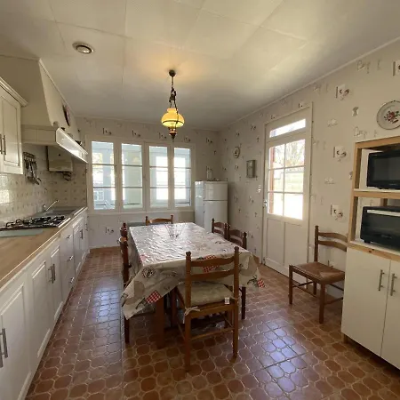 Maison Fouras, 4 Pieces, 6 Personnes - Fr-1-709-41 Tatil Evi