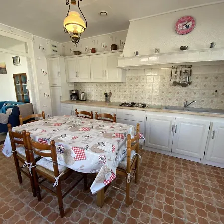 Maison Fouras, 4 Pieces, 6 Personnes - Fr-1-709-41 *